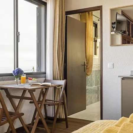 Cozy By Madeira Sun Travel Διαμέρισμα *