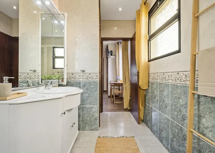 Cozy By Homie * 莫尼兹港